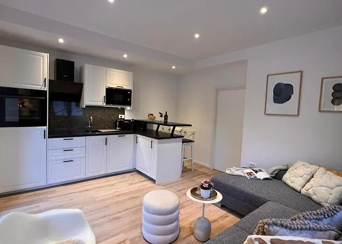 Lamore * ברודאריצה